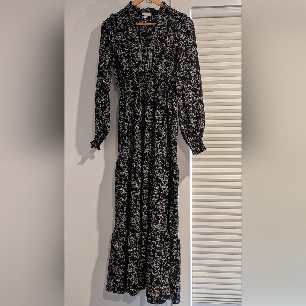 Max Studio Tiered long sleeve maxi dress floral small